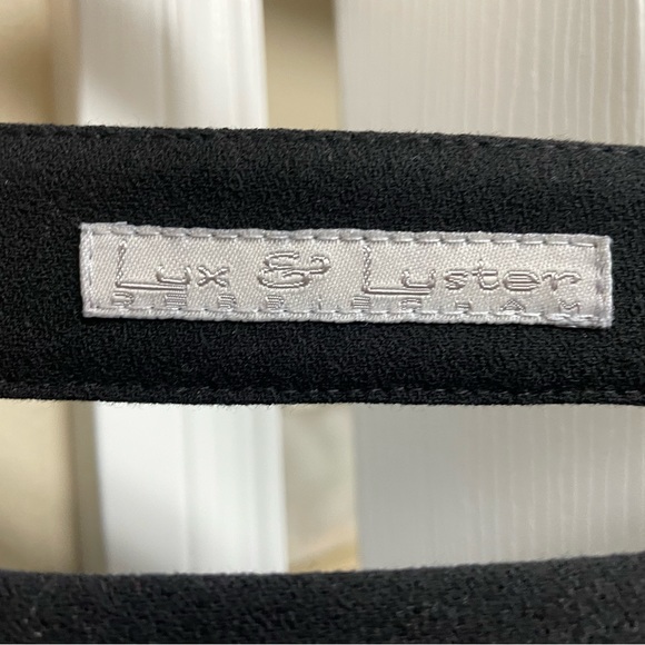 Lux and Luster open back top - Picture 3 of 3